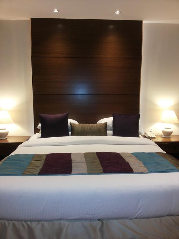 Hotel La Sagrita Nowe Delhi Pokój zdjęcie